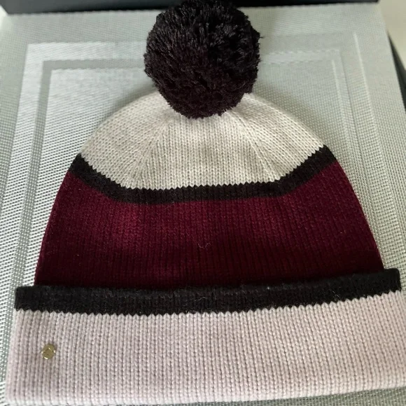 KATE SPADE NWOT AUTHENTIC RARE COLOR BLOCK 100% ACRYLIC POM POM DESIGN BEANIE - Picture 9 of 9
